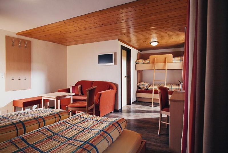 Hotel Des Alpes Kandersteg Δωμάτιο φωτογραφία
