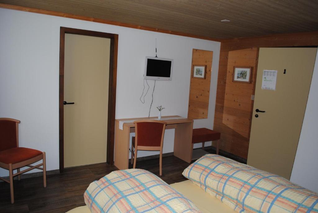 Hotel Des Alpes Kandersteg Δωμάτιο φωτογραφία